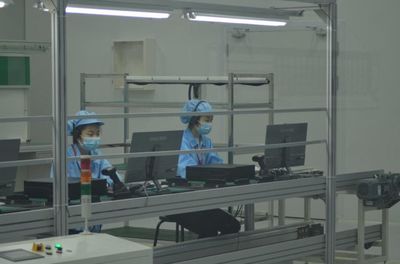 中国长城山西“云工厂” 18秒生产一台电脑的科技奇迹